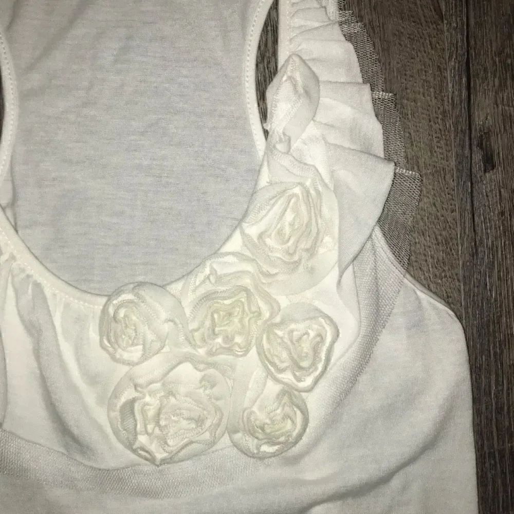 Ya Women’s Tank- Small - Picture 2 of 4